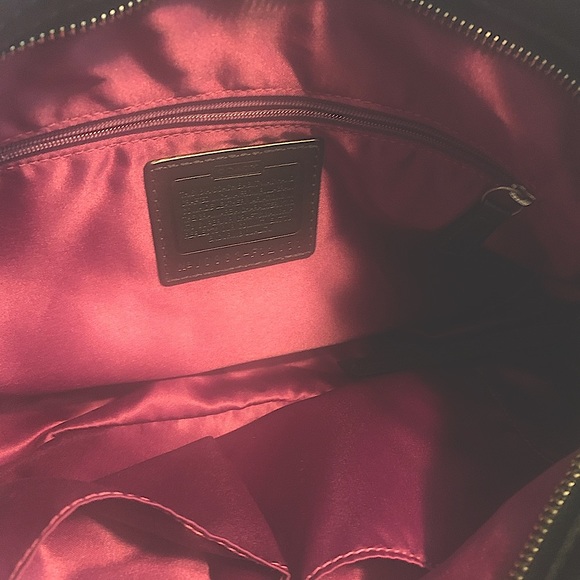 Coach Zoe Shoulder Bag πΉ - Picture 3 of 6